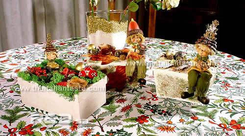 Scatole di legno decorate a mano con folletti