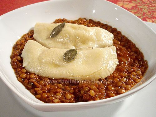 Lentils in tomato sauce