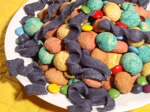 Carnival centerpiece, Italy-style