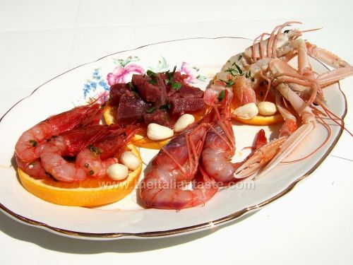 Italian assorted raw seafood platter