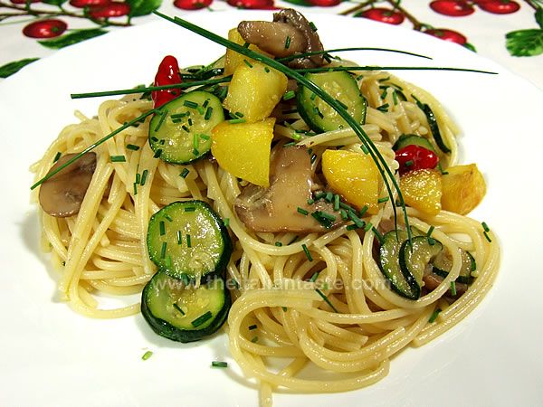 Spaghetti vegetariani piccanti