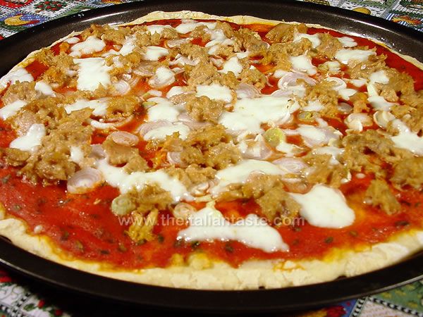 Pizza tonno e cipolle