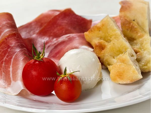 Stuzzichini con focaccia