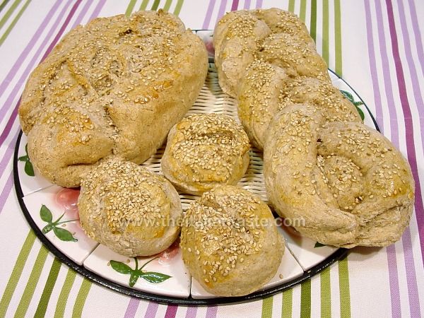 Whole wheat bread with milk