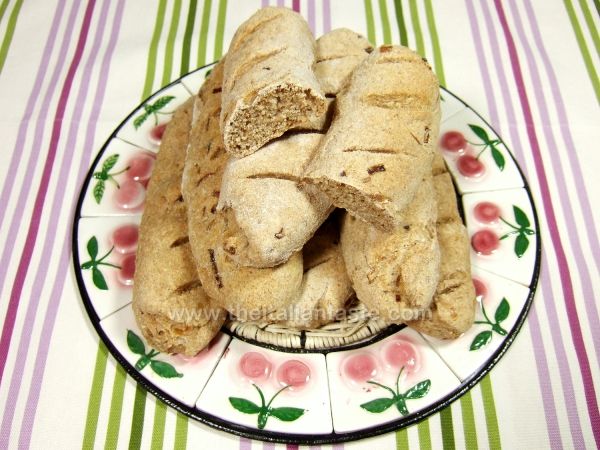 Pane integrale alle cipolle con lievito madre