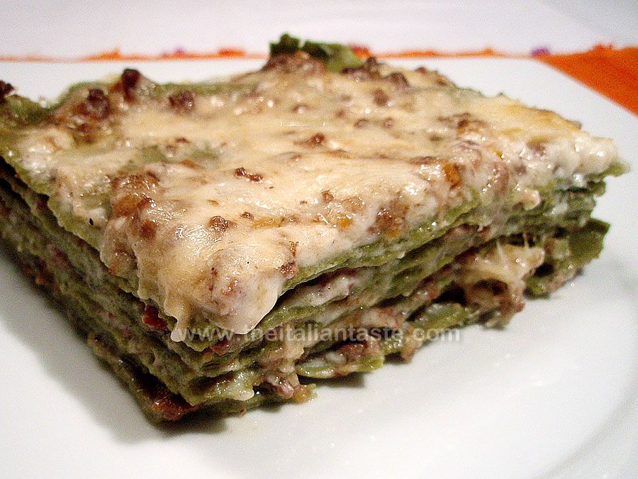 Lasagne verdi alla bolognese