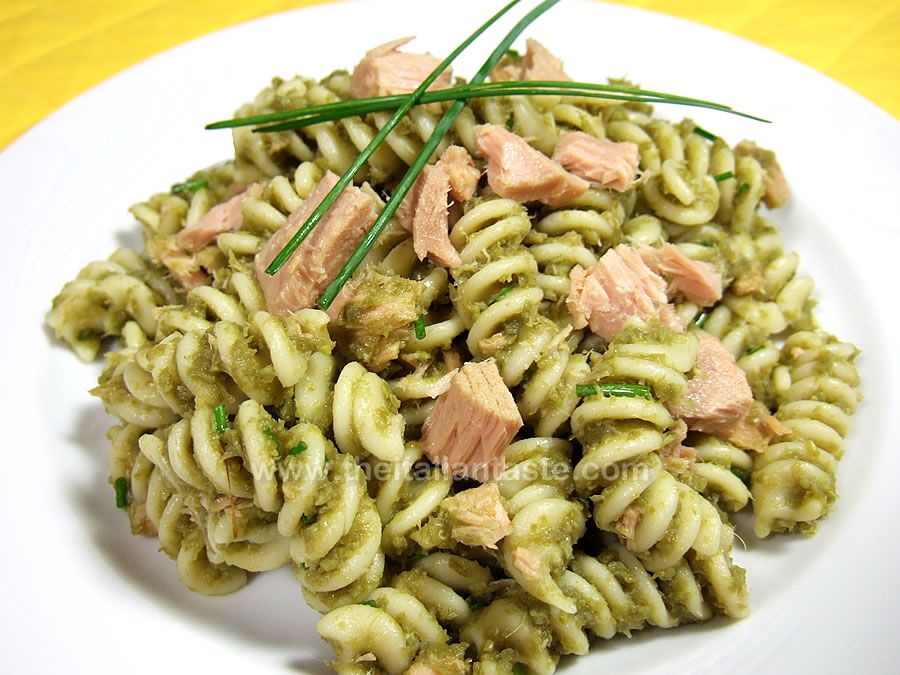 Green pasta salad